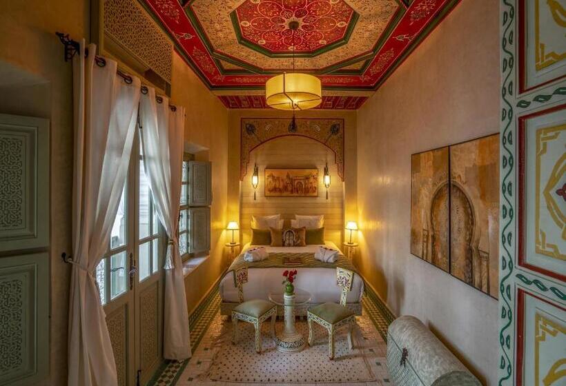 デラックスルーム, Riad Almisk