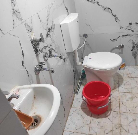 اتاق کلاسیک سه تخته, Spot On Hotel Relax Inn