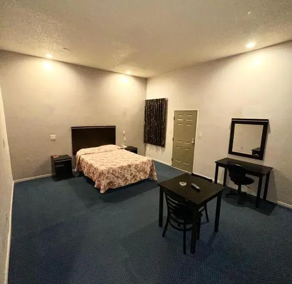 キングサイズベッドのデラックスルーム, Tropic West Motel