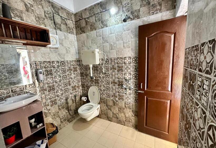 带大床的高级房间, Ats  Arambol