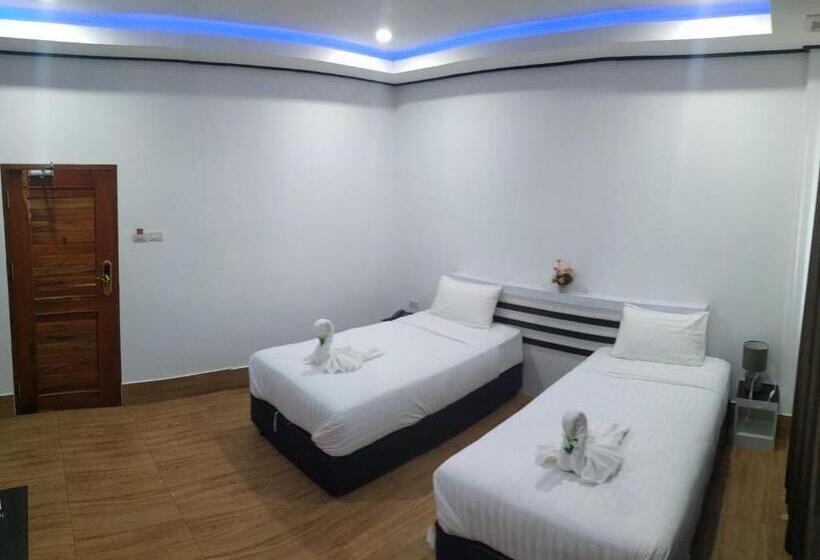 Superior Room, Bouasavan Hotel And Garden