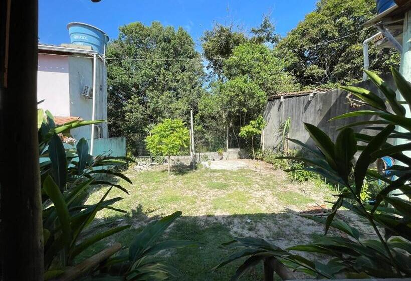 Vuode Makuusalissa, Caraiva Hostel E Pousada