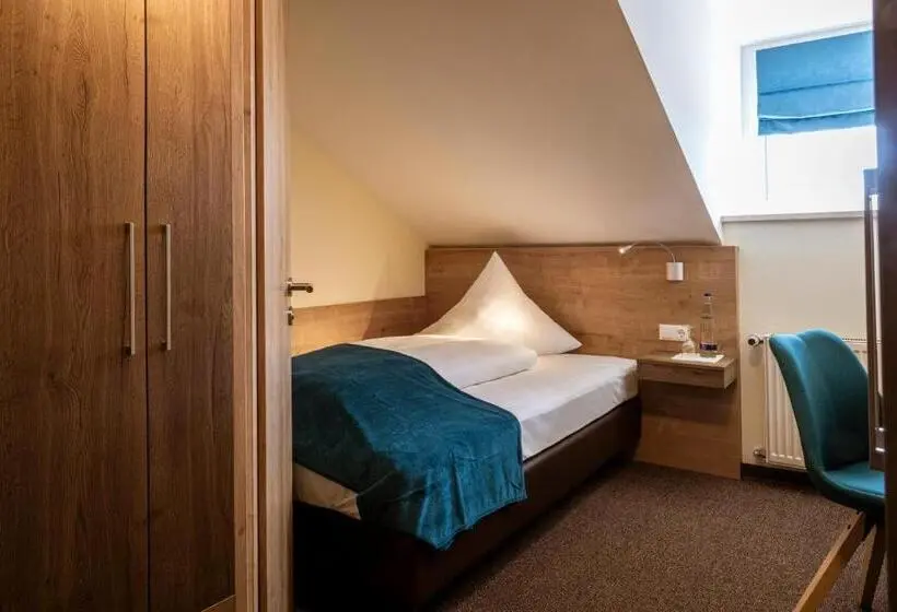 スタンダードシングルルーム, Gasthof Hotel Drei Tannen Altdorf