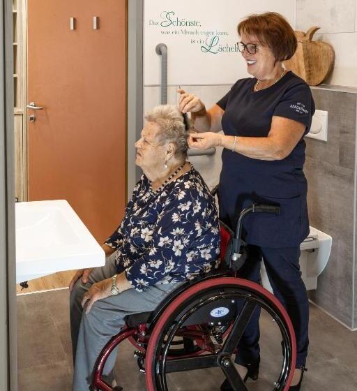 غرفة قياسية مزوَّدة بتراس, Adelwöhrer   Am Hof