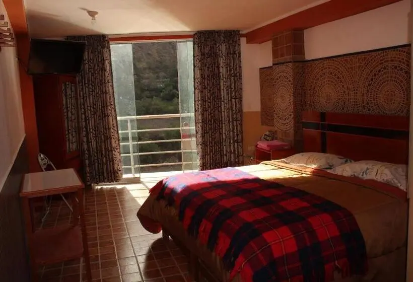 Deluxe Zimmer, Manantial