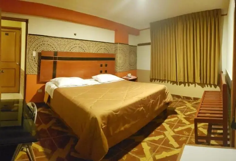 Standardzimmer Kingsize Bett, Manantial