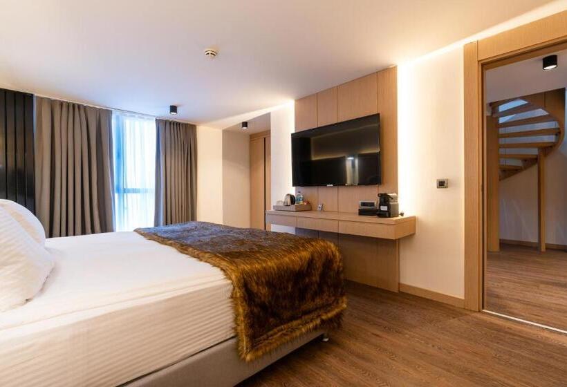 מיטת קינג בסוויטה, Megasaray Mount Erciyes