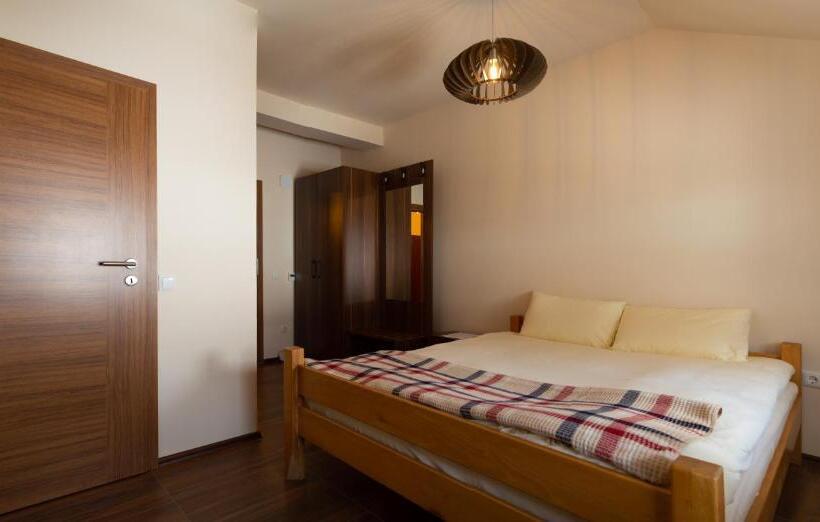 اتاق عادی, N Bjeshke Te Guri I Zi