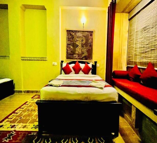 高级三人间, Naman Haveli Boutique Stay For Budget Travllers