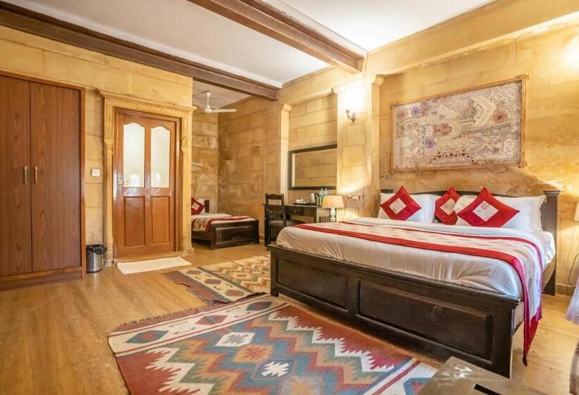 高级三人间, Naman Haveli Boutique Stay For Budget Travllers