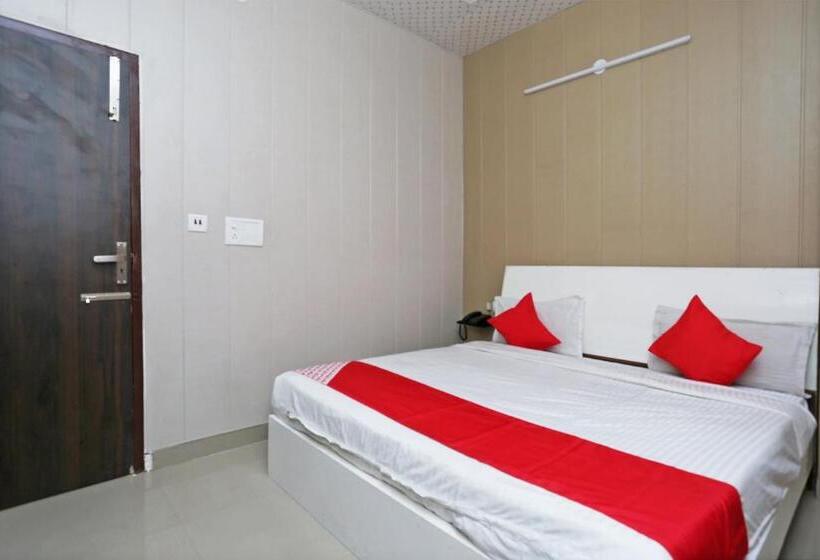 Standardrum, Oyo Kartik Residency