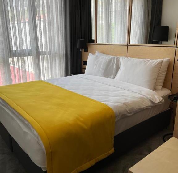 اتاق اکونومی, Trip Park