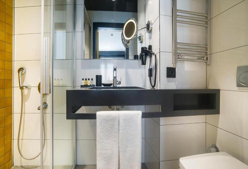 اتاق خانوادگی, Trip Park