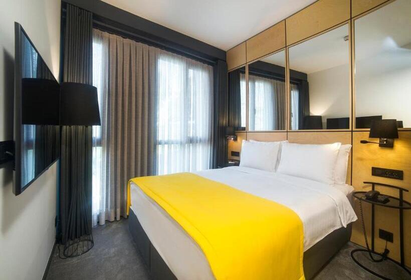 اتاق استاندارد چهار تخته, Trip Park