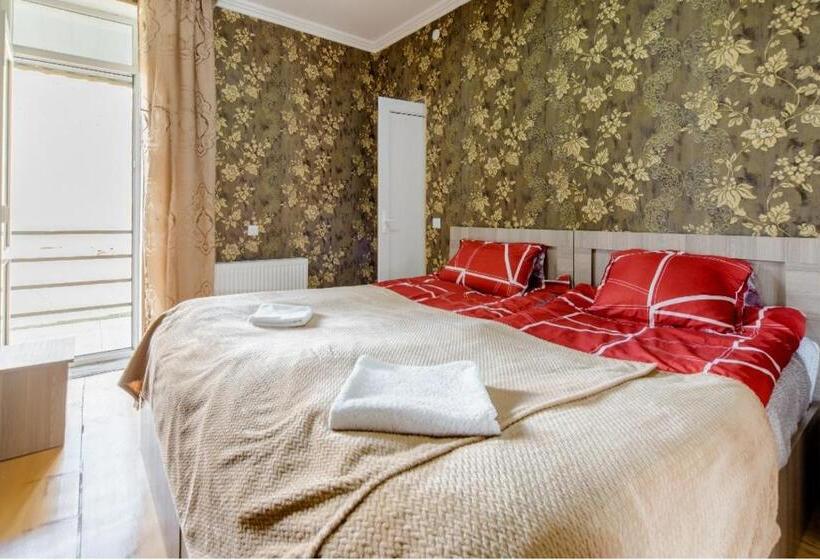 バルコニー付きスタンダードルーム, Cozy Hotel Kazbegi