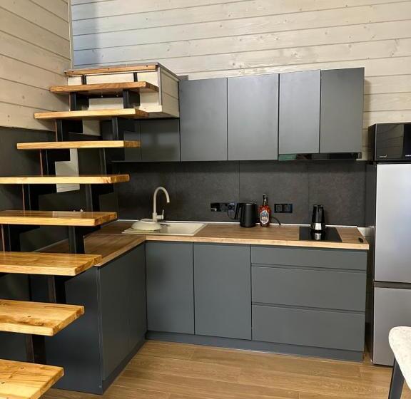 خانه 1 خوابه, Mirest   котеджі в горах із чаном джакузі