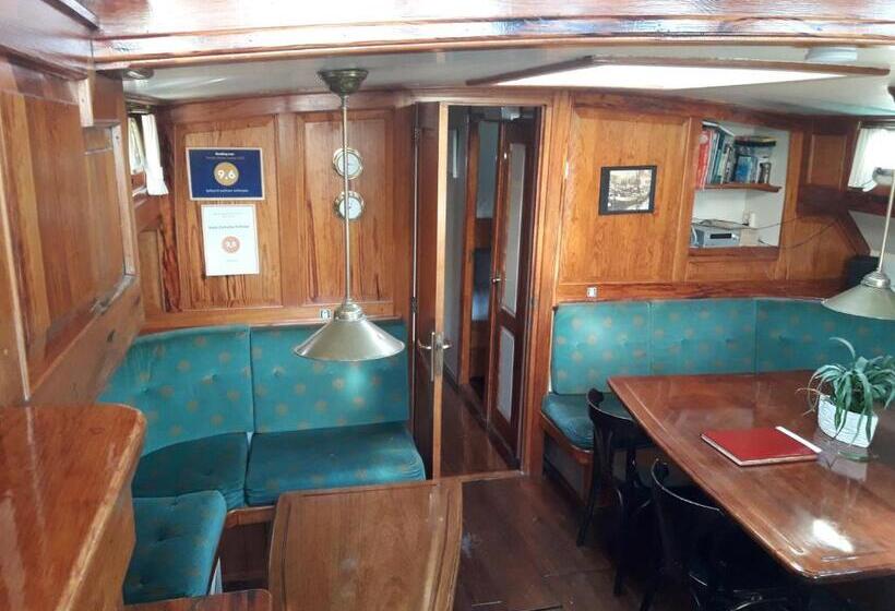 1间卧室的房子, Tjalkjacht Pelikaan Lemmer