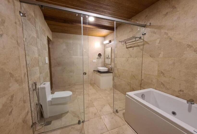 חדר סופריור עם מיטת קינג, River Mist Resort