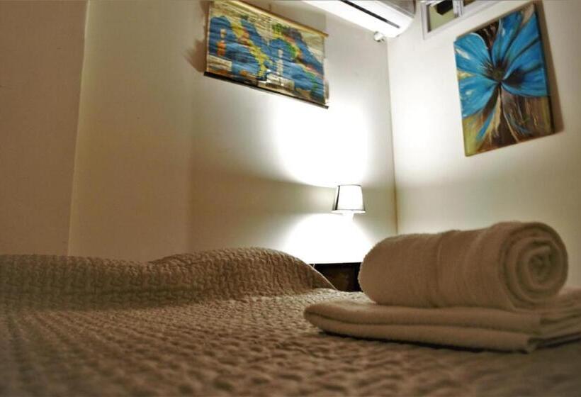 اتاق اکونومی, Trotamundos Hostel Salta