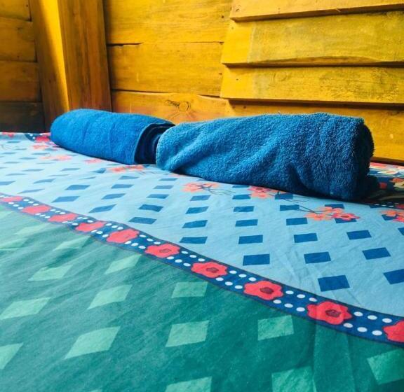 Номер Стандарт Трехместный, Alojamiento Corazon De Ballena