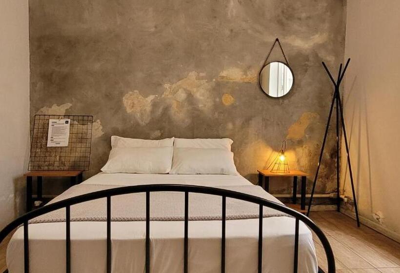 اتاق استاندارد با سرویس بهداشتی مشترک, Chez Zany Boutique Hostel   Santa Teresa