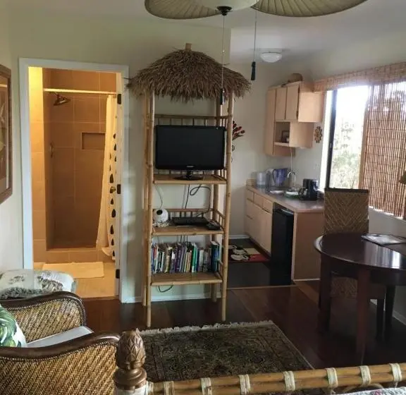 バルコニー付きデラックスルーム, Marjorie S Kauai Inn
