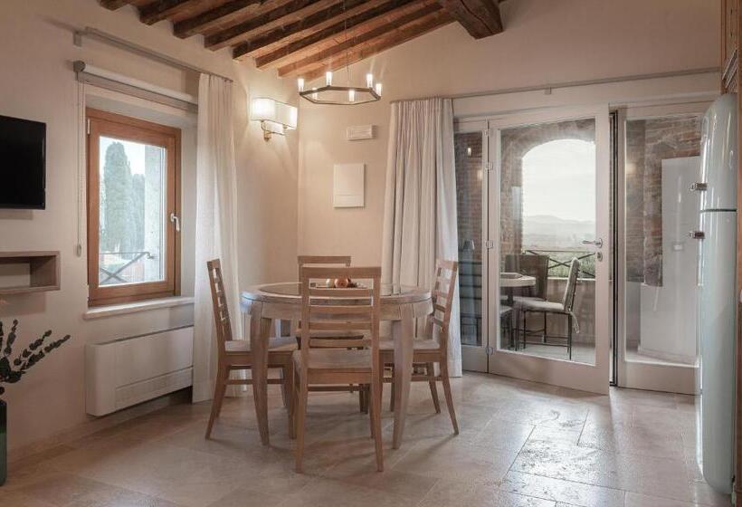 آپارتمان 1 خوابه با بالکن, Relais Lungagnola