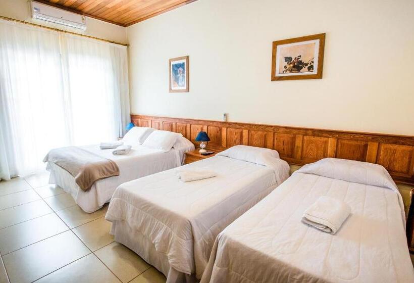 غرفة قياسية مطلّة علي حمام السباحة, Fazenda Da Chácara