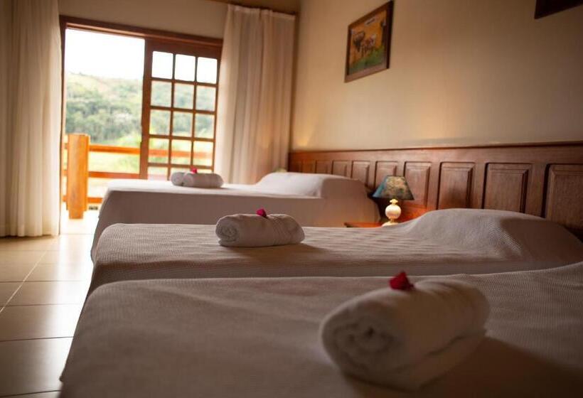 غرفة قياسية مطلّة علي حمام السباحة, Fazenda Da Chácara