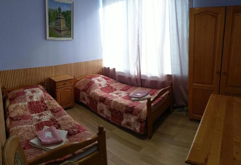 스탠다드 룸 공동 욕실, Guest House Uzhgorod