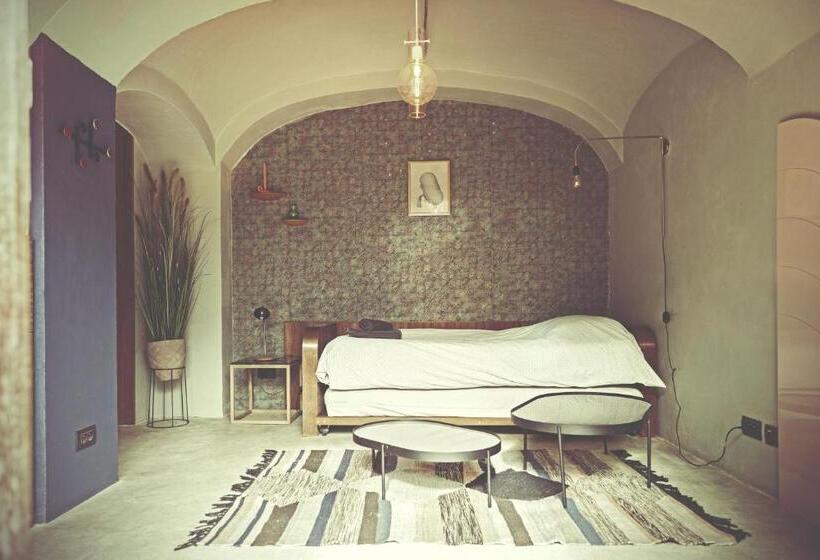 スタンダードルーム, La Petite Fabriek