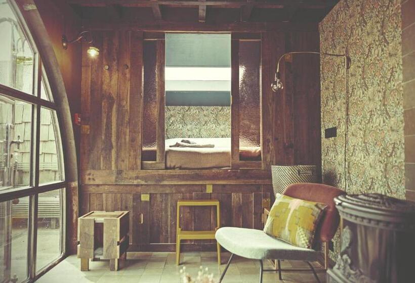 Шале 1 Спальня, La Petite Fabriek