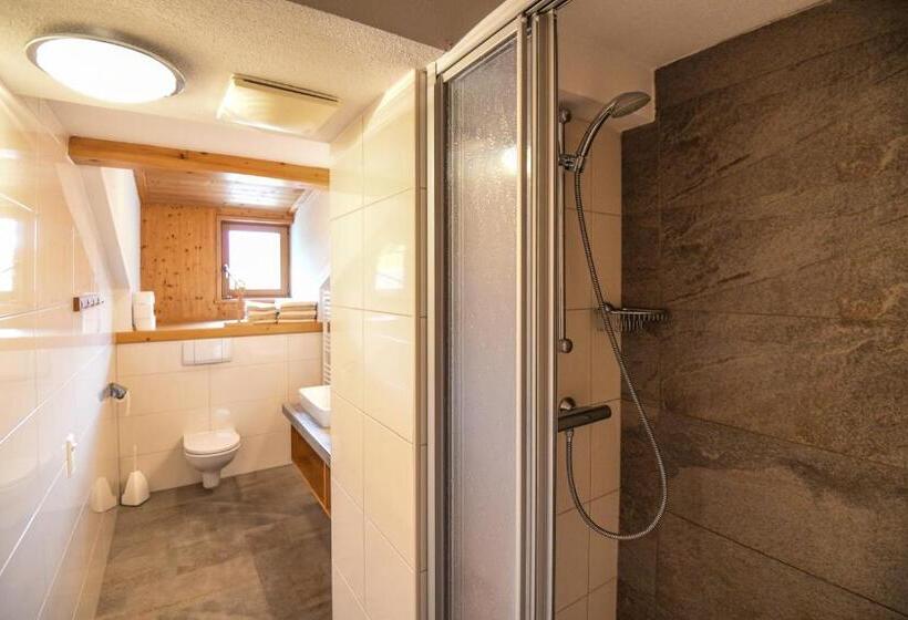 带2个卧室的公寓, Strickhof