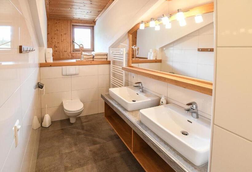 带2个卧室的公寓, Strickhof