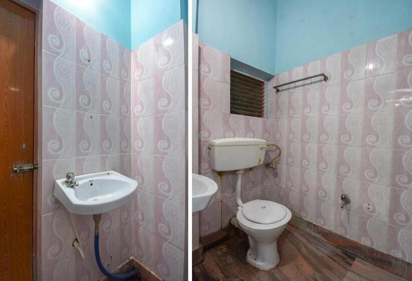 Трехместный Номер Классика, Oyo Flagship Hotel Gour