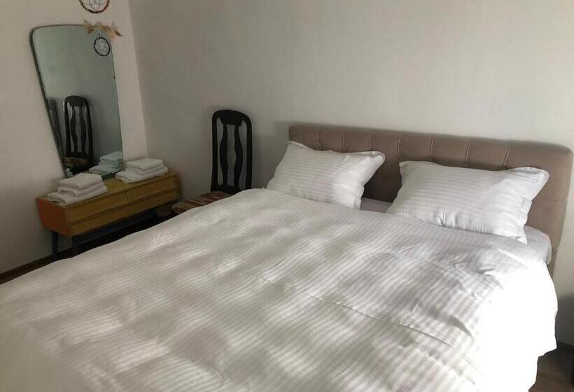 اتاق استاندارد با سرویس بهداشتی مشترک, Ethno House Inn Tianeti