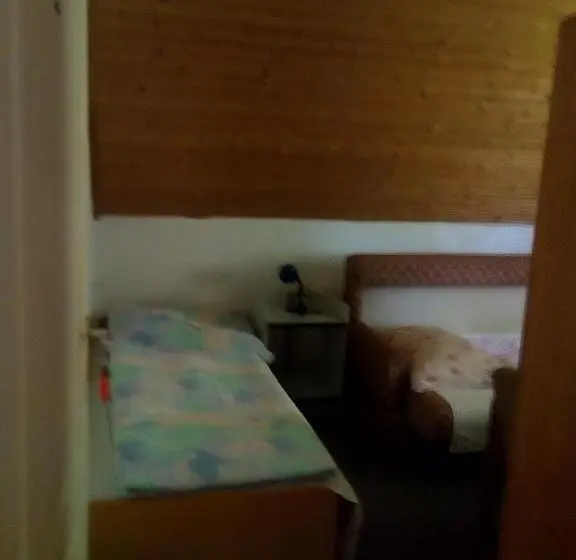 Huoneisto 1 Makuuhuone Terassi, F 106 Vendégház