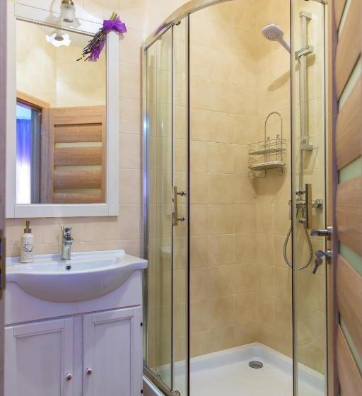 标准间, Pensiunea Agroturistica Floare De Camp