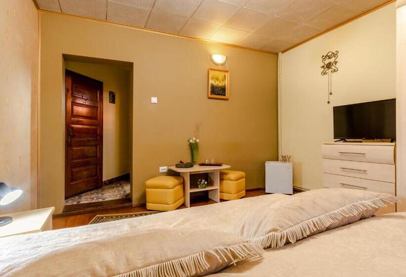 Quarto Estandar, Pensiunea Bucovina