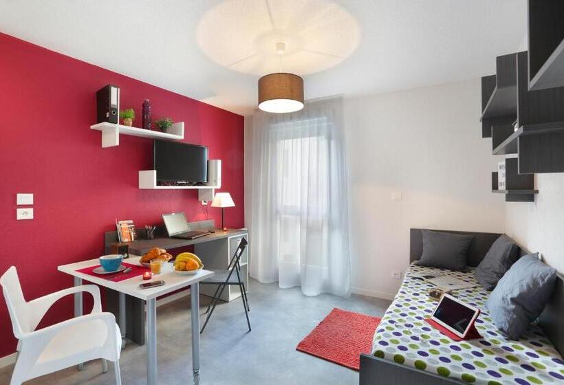 标准工作室, Résidence Néméa Clermont Centre