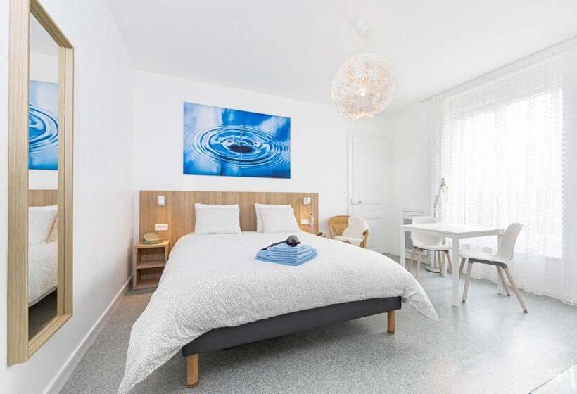 침실 1개 아파트, Un Air De Famille