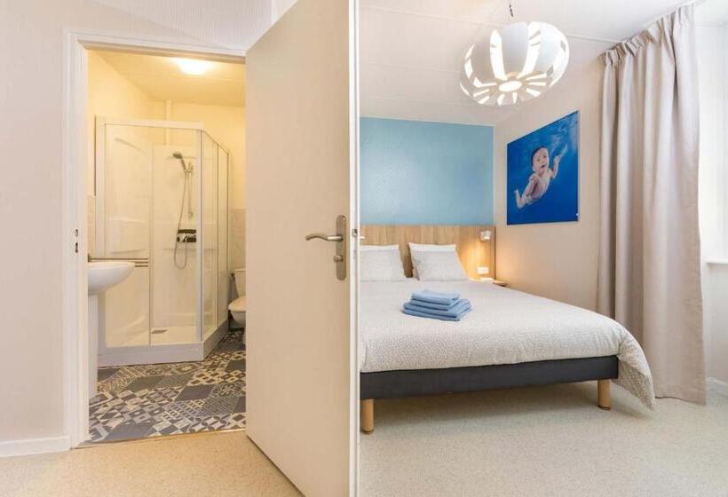 스탠다드 룸, Un Air De Famille