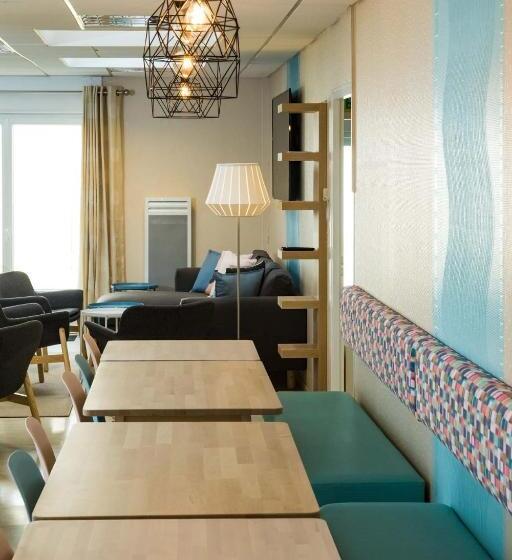 스탠다드 룸, Un Air De Famille