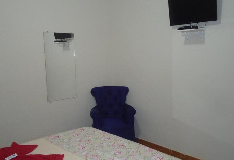 חדר סופריור לארבעה, Pousada Dona Esmeralda