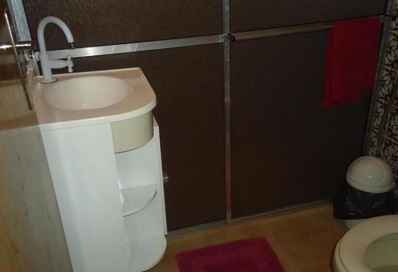 חדר סופריור לארבעה, Pousada Dona Esmeralda