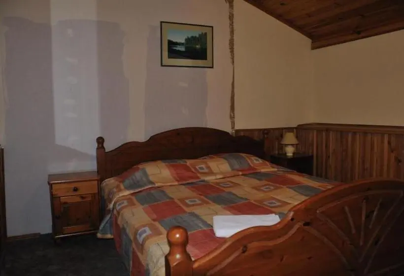 اتاق خانوادگی با سرویس بهداشتی مشترک, Strenči Guesthouse