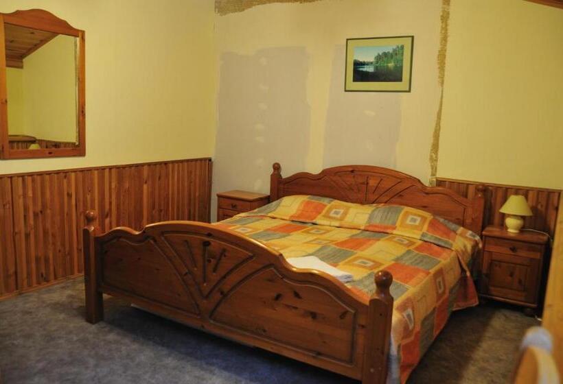 اتاق خانوادگی با سرویس بهداشتی مشترک, Strenči Guesthouse