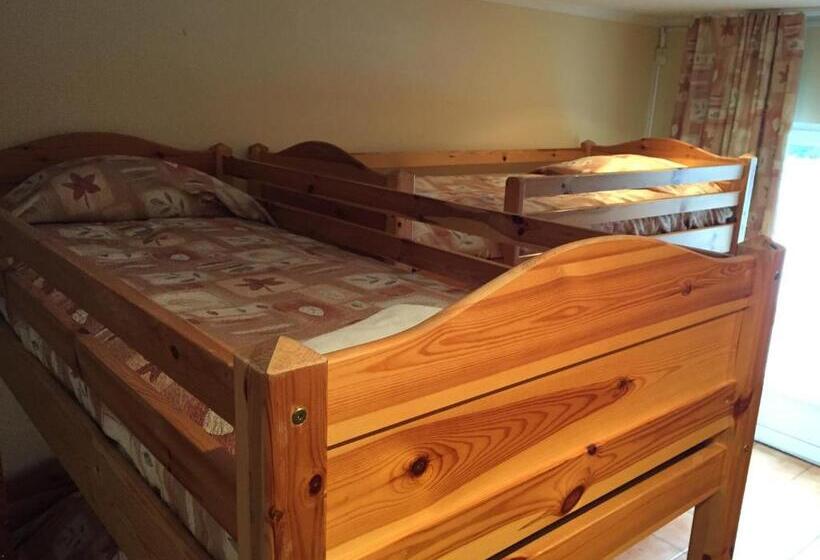 اتاق خانوادگی, Strenči Guesthouse