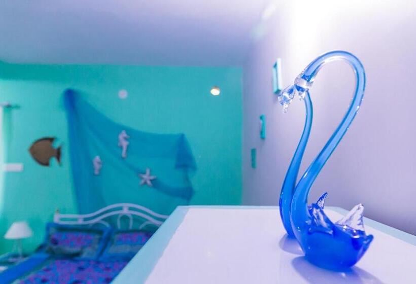 스탠다드 스튜디오, Aparthotel Orange Village