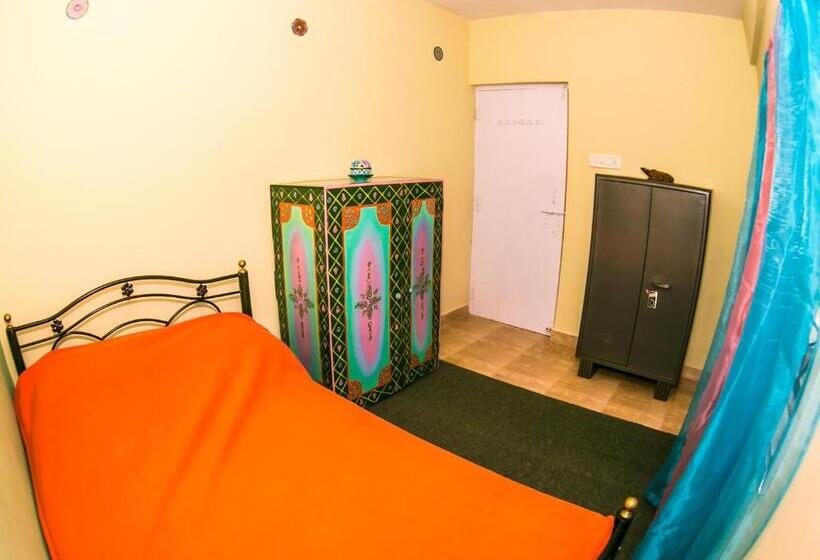 经济房, Aparthotel Orange Village